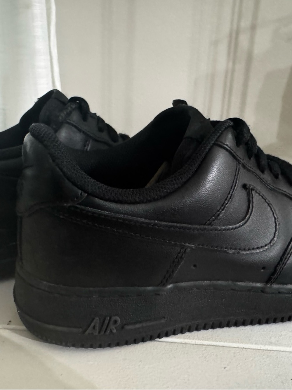 Nike Black Leather Low-Top Sneakers